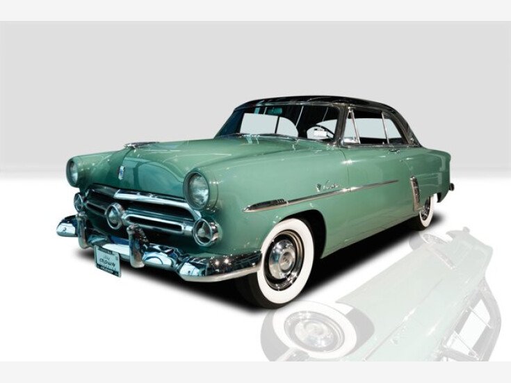 Thumbnail Photo undefined for 1952 Ford Crestline